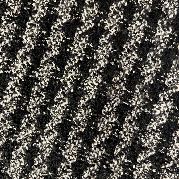 Ann Taylor Business Casual B&W Tweed Skirt (4) - Picture 2 of 3